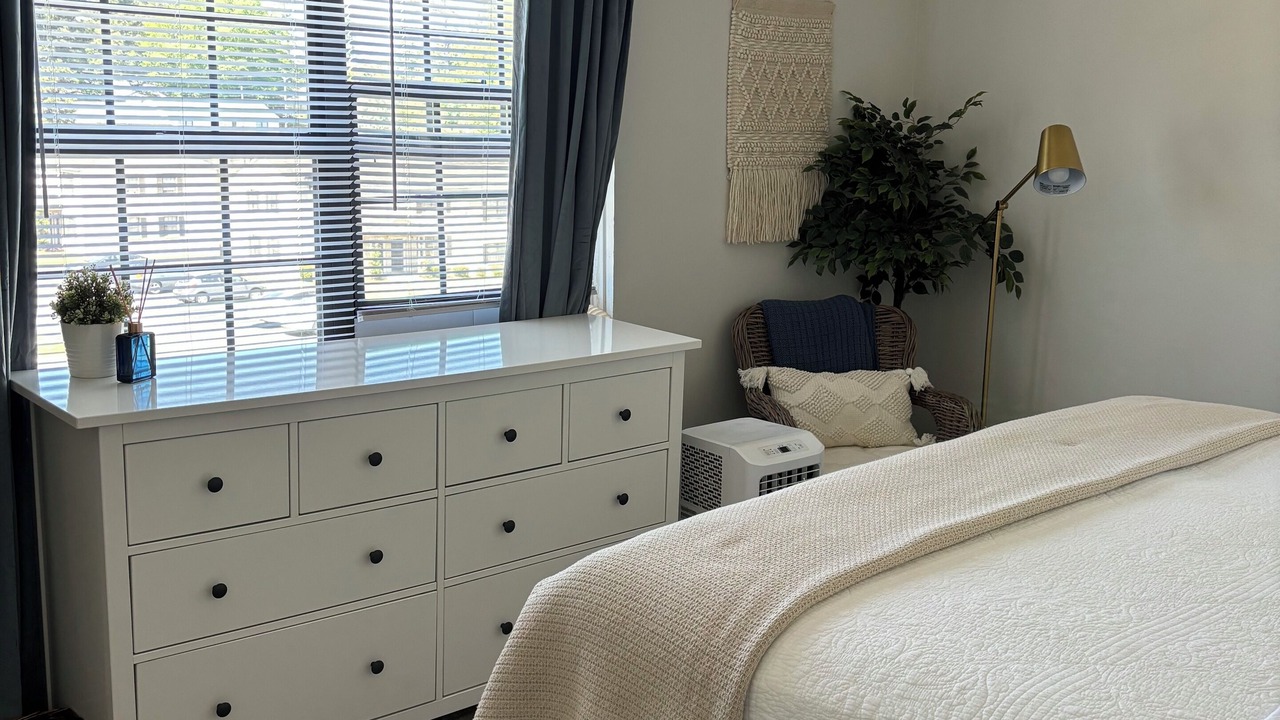 Photo of Bedroom in Forest Hills