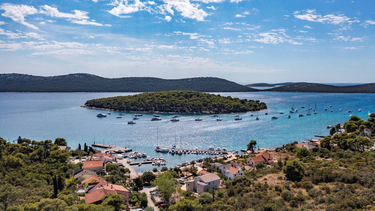Photo of Outdoor in Molat