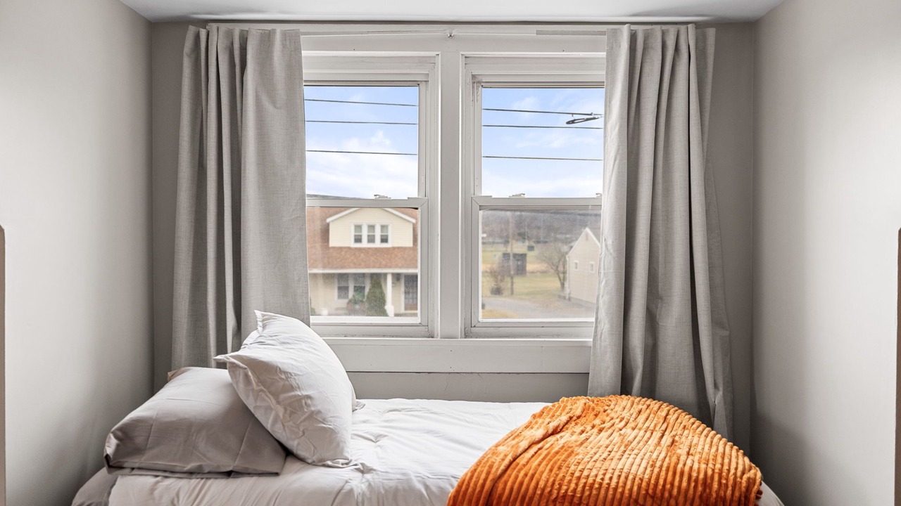 Photo of Bedroom in Lairdsville