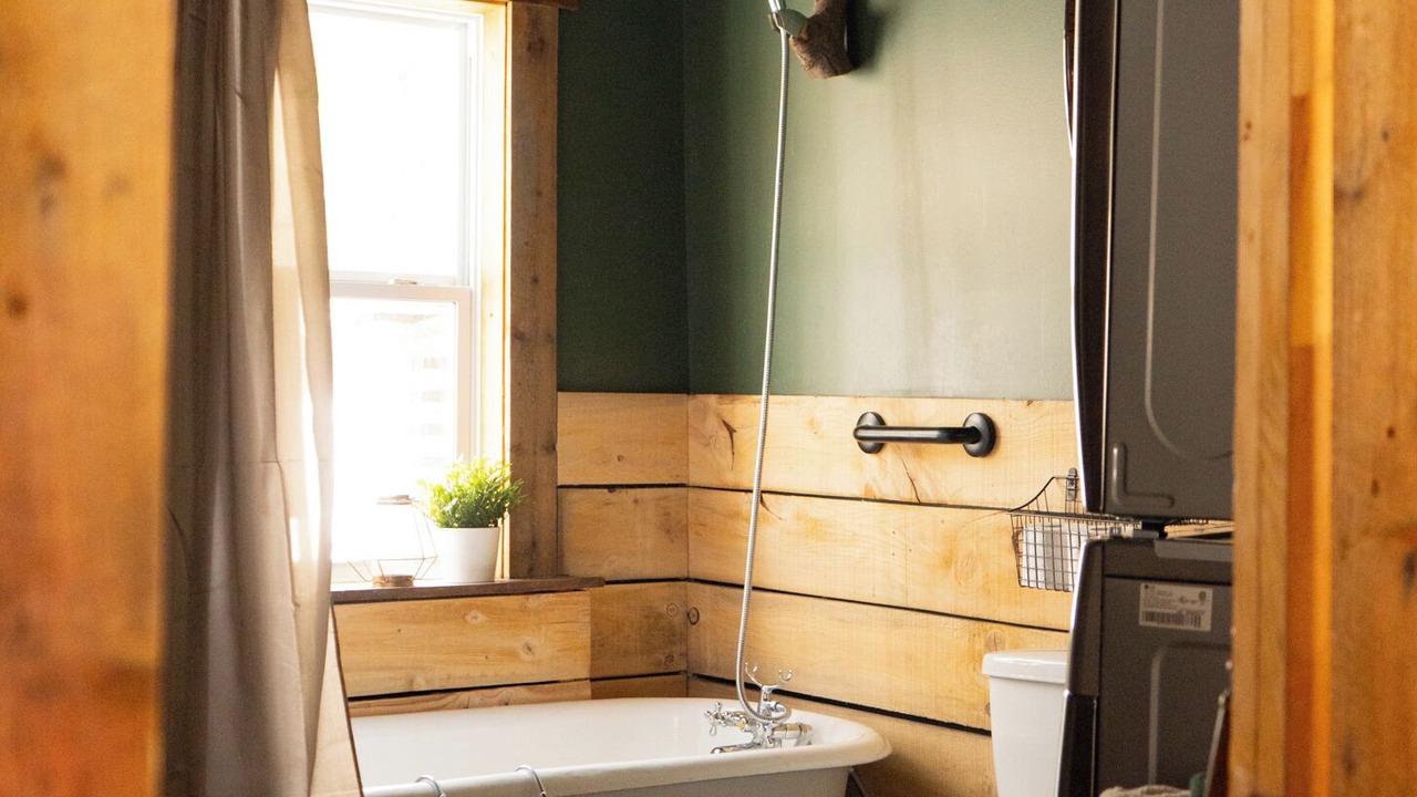 Photo of Bathroom in Chertsey