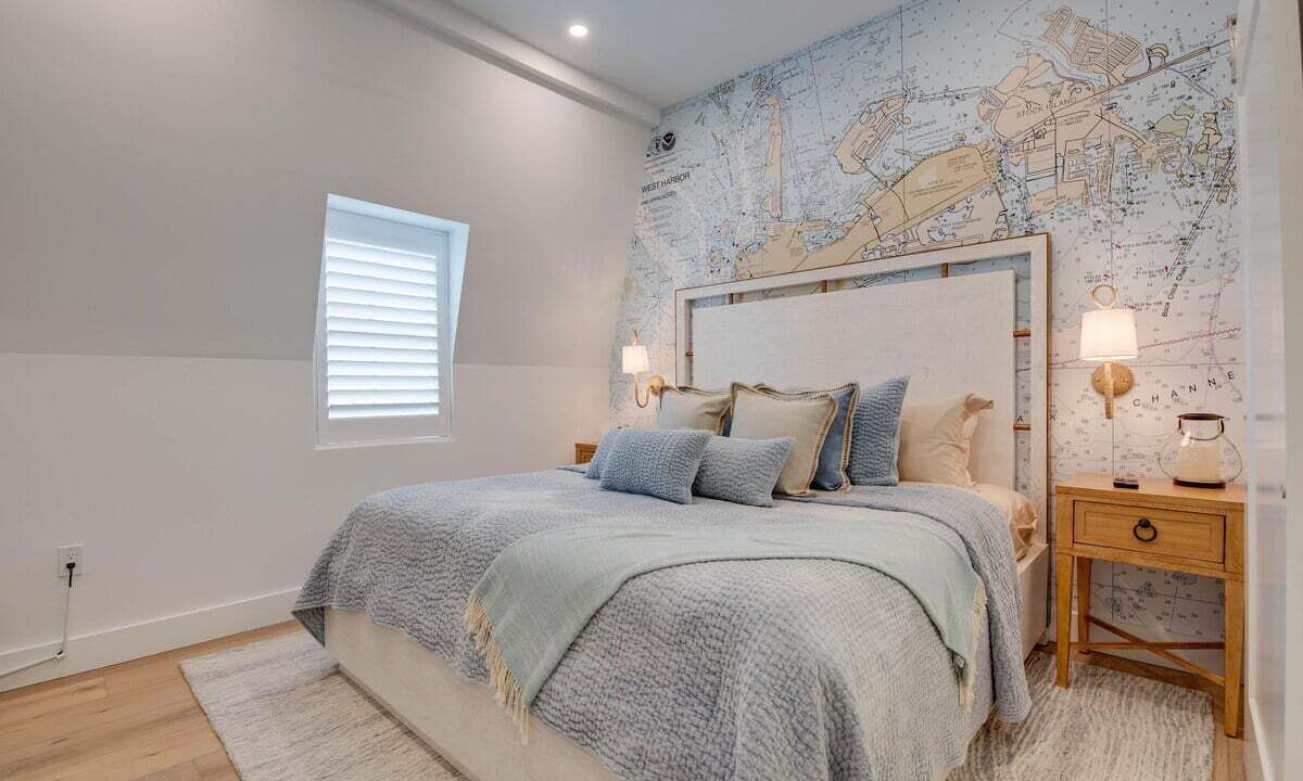 Photo of Bedroom in Historic Seaport
