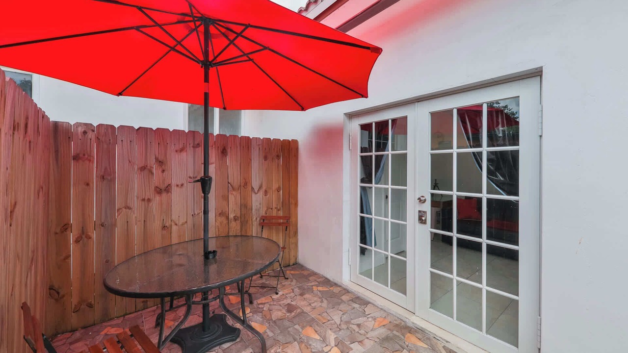 Photo of Outdoor in Downtown Hollywood