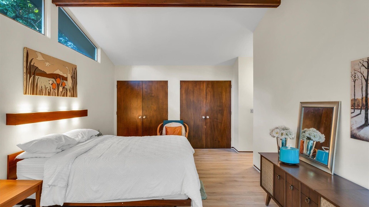 Photo of Bedroom in Urbana