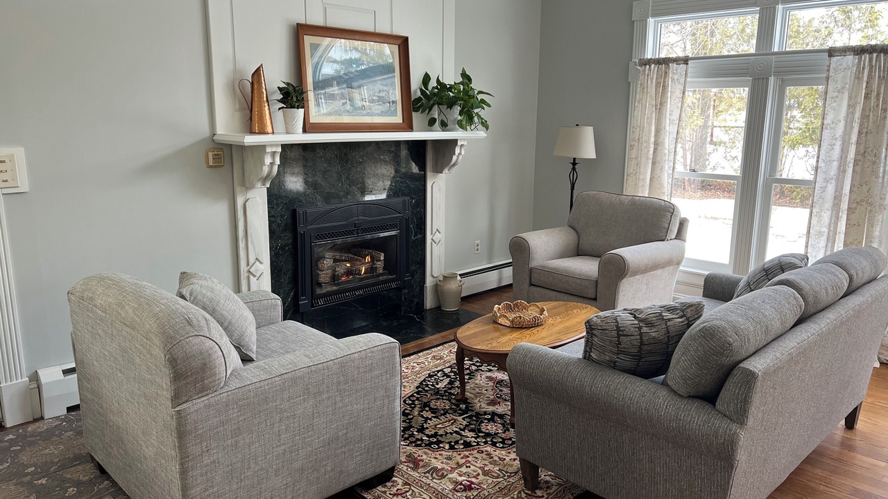 Photo of Livingroom in Brandon