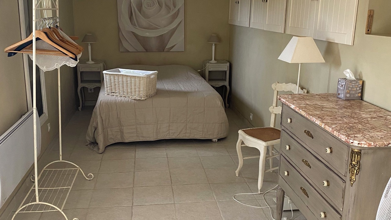 Photo of Bedroom in Lagnes