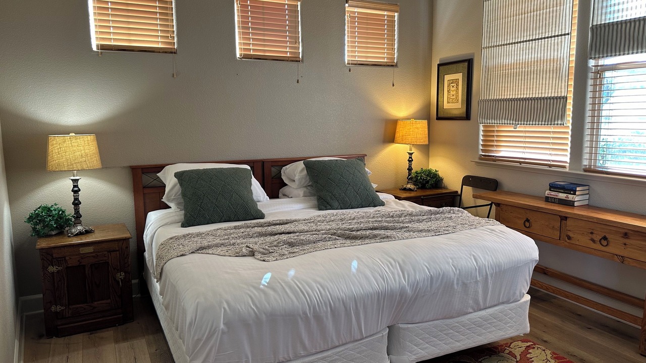 Photo of Bedroom in Saddle Creek