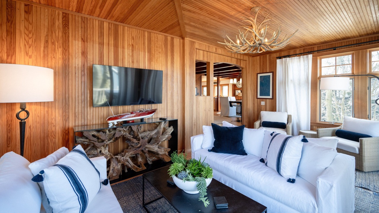 Photo of Livingroom in Grand Haven
