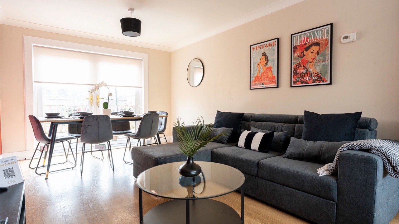 Photo of Livingroom in Grangemouth