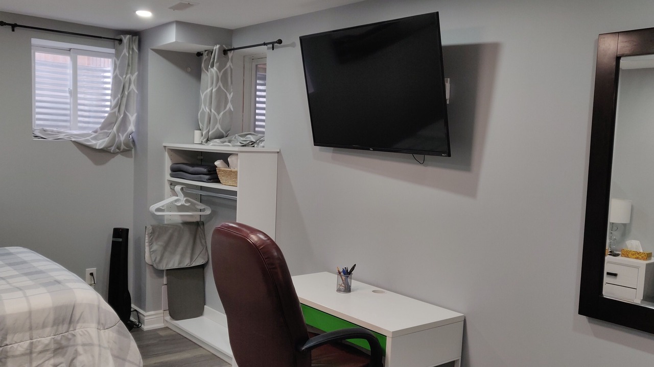 Photo of Bedroom in Halton Regional Municipality
