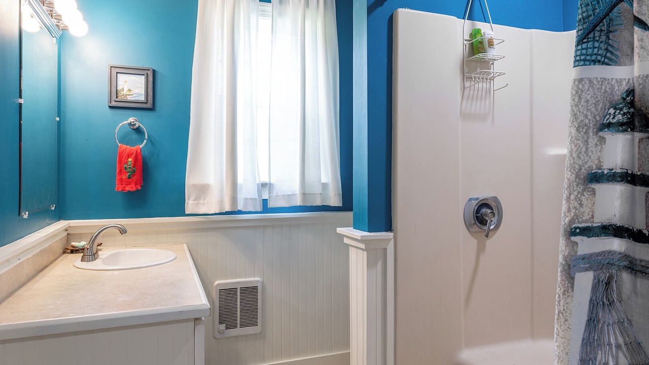 Photo of Bathroom in Salter Path