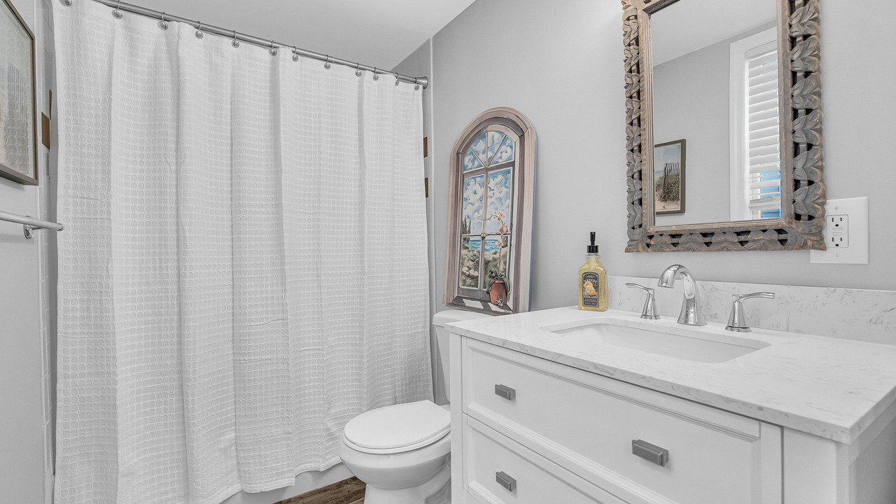Photo of Bathroom in Keansburg