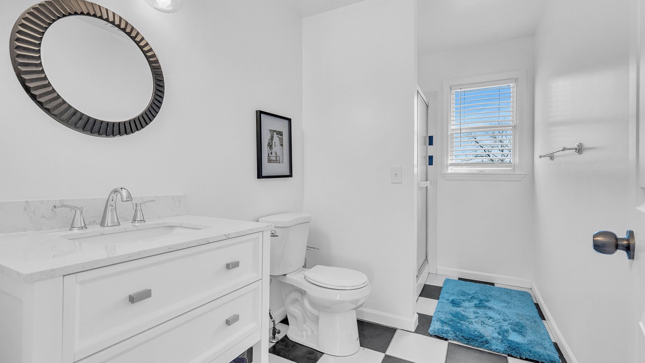 Photo of Bathroom in Keansburg