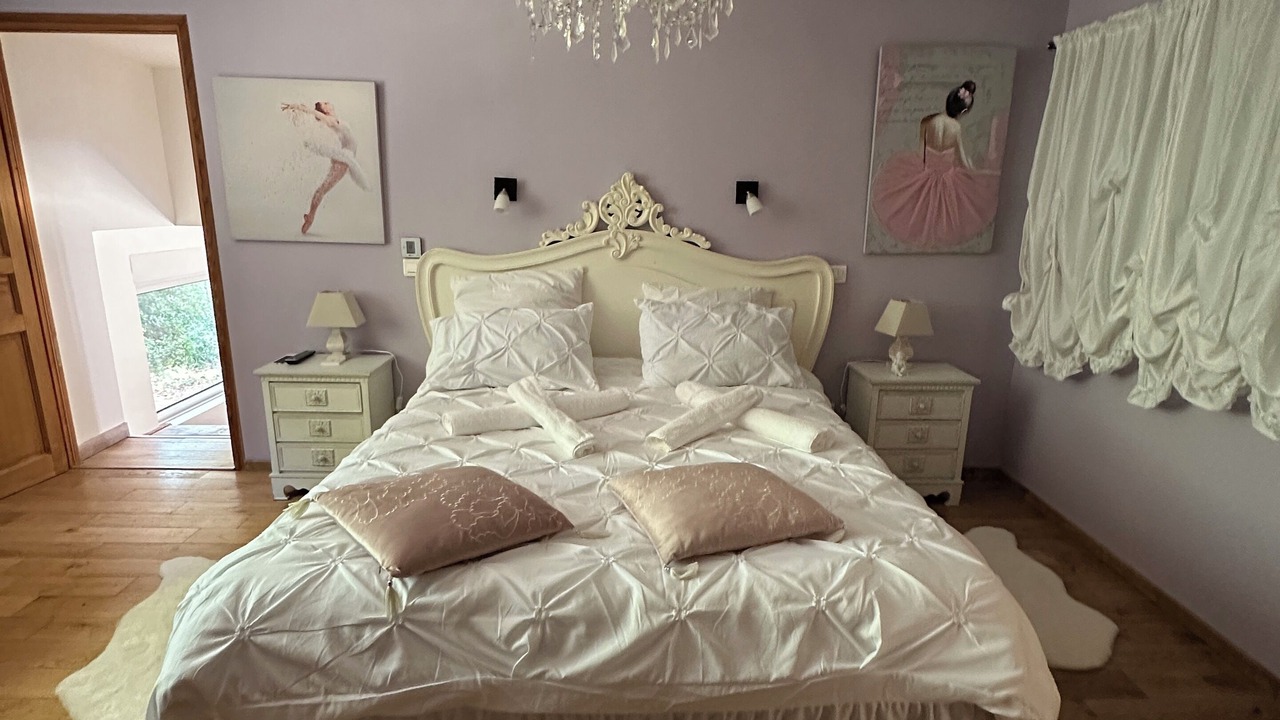 Photo of Bedroom in Cepet