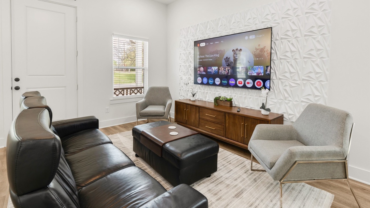 Photo of Livingroom in College Station