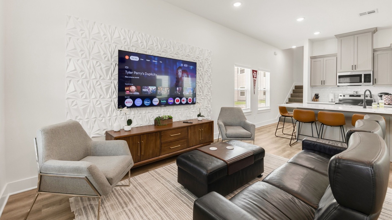 Photo of Livingroom in College Station