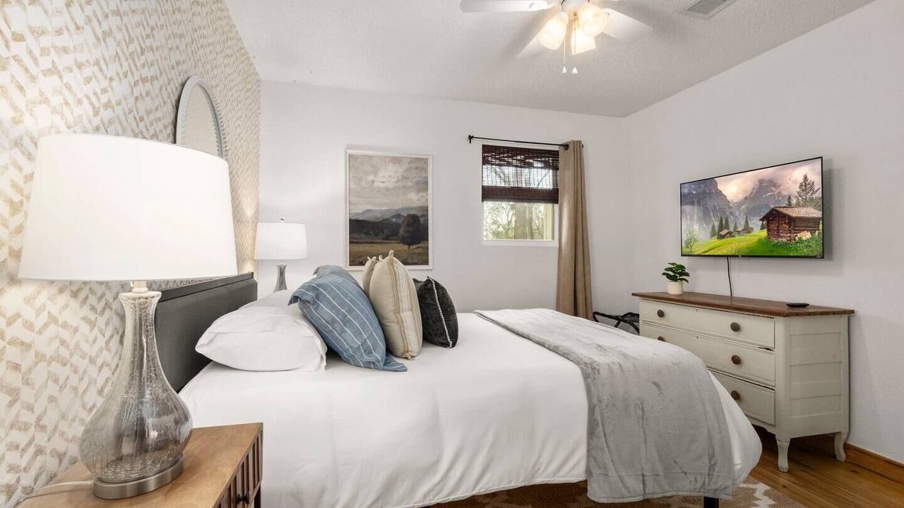 Photo of Bedroom in Tomball