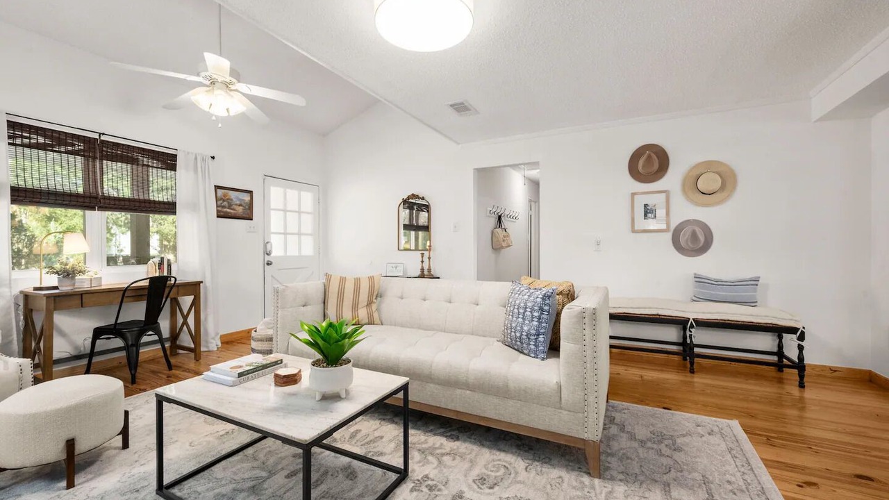 Photo of Livingroom in Tomball