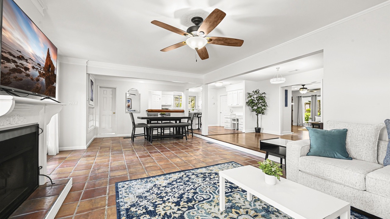 Photo of Livingroom in Mid City South
