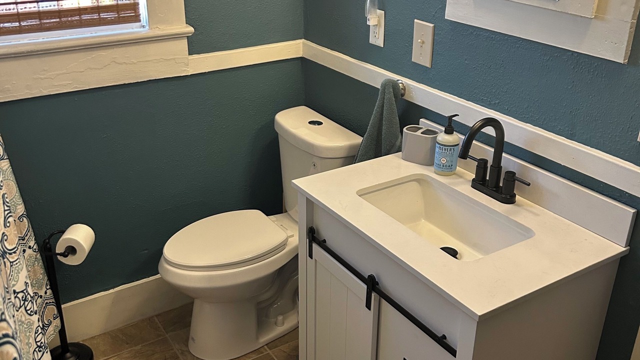 Photo of Bathroom in Fort Smith