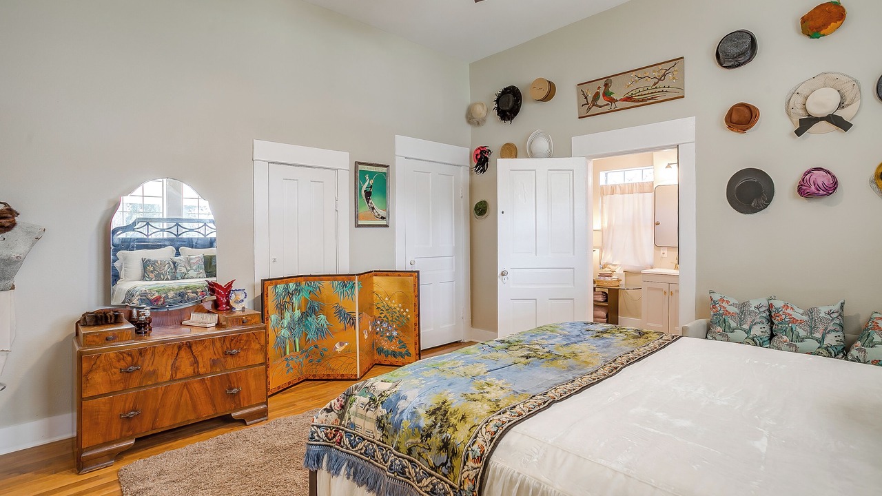 Photo of Bedroom in Central Arlington