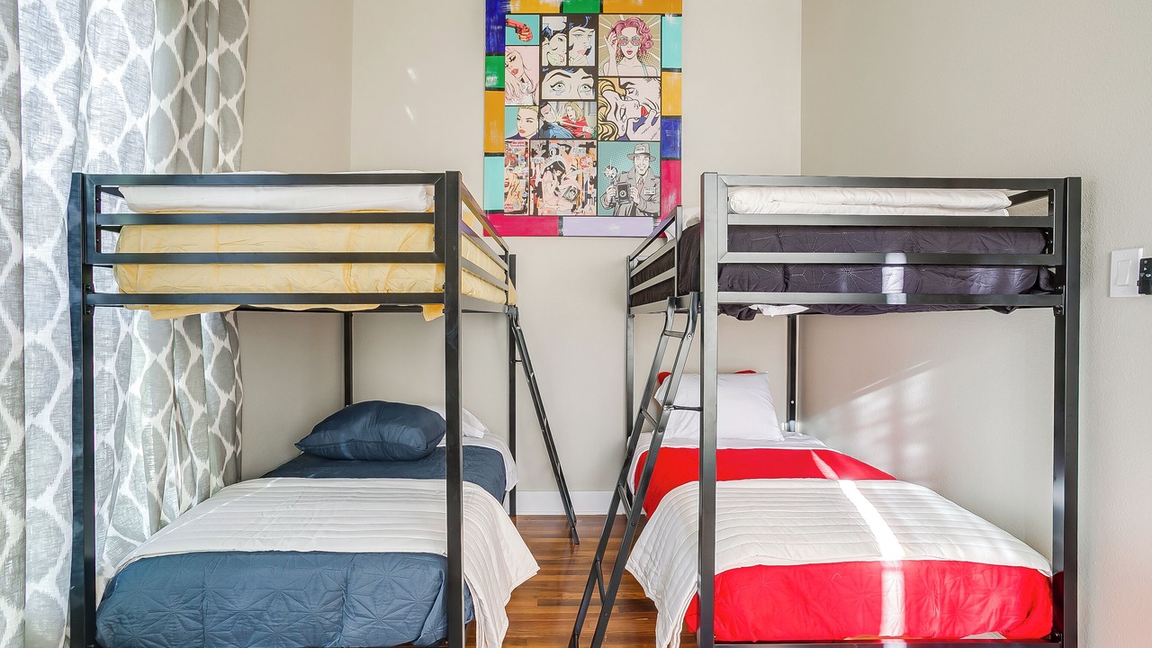 Photo of Bedroom in Central Arlington