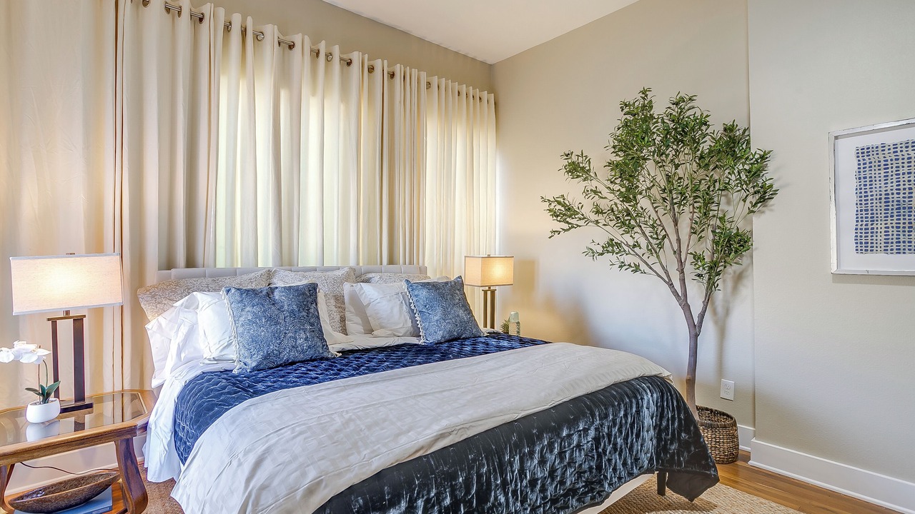 Photo of Bedroom in Central Arlington