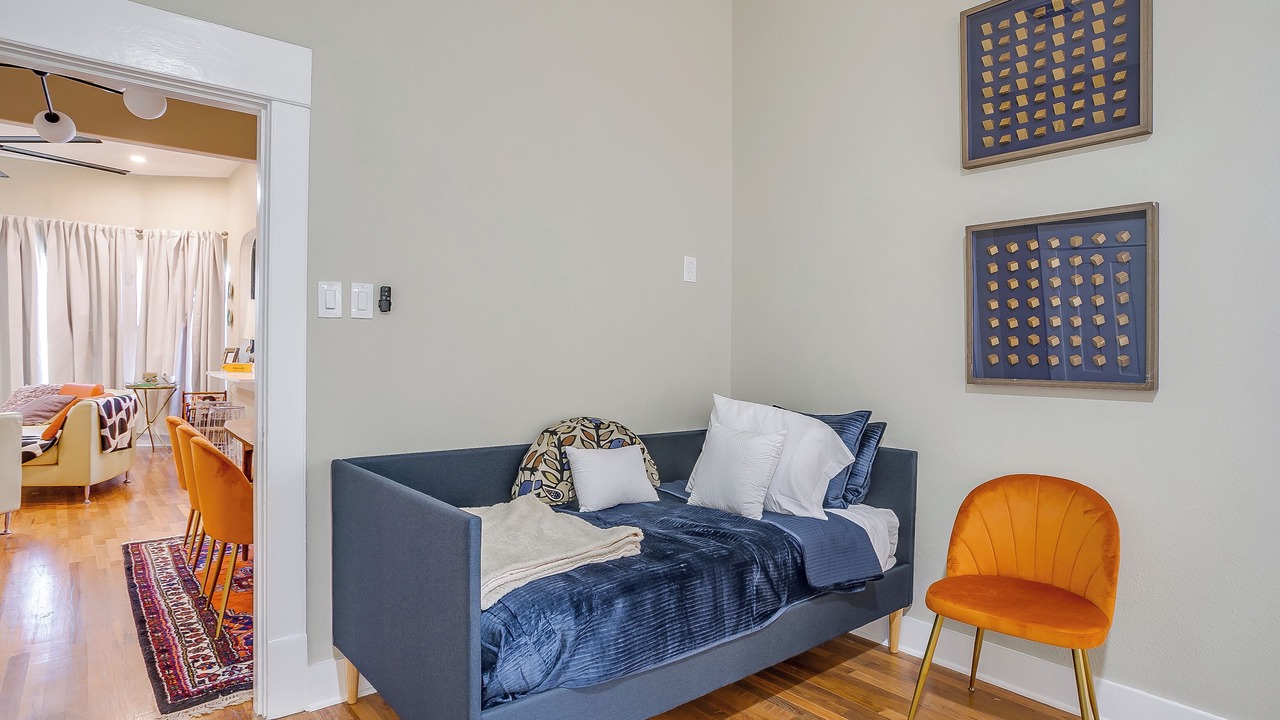Photo of Bedroom in Central Arlington