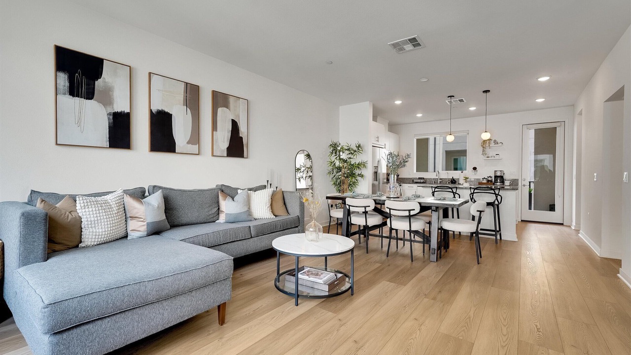 Photo of Livingroom in Lincoln Acres