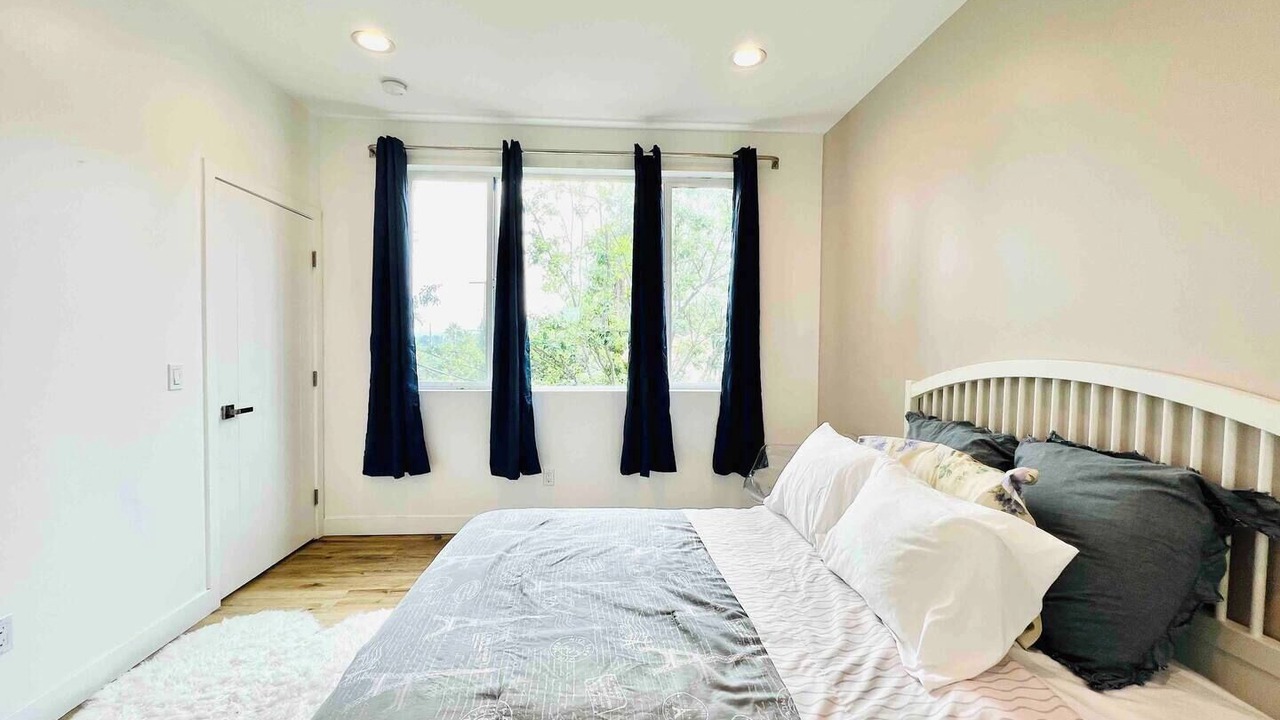 Photo of Bedroom in Canoga Park