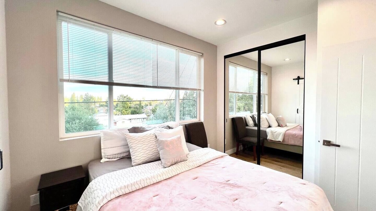 Photo of Bedroom in Canoga Park