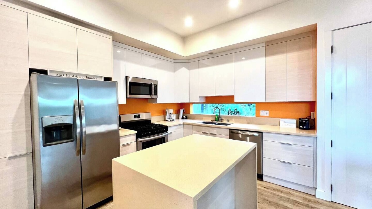 Photo of Kitchen in Canoga Park