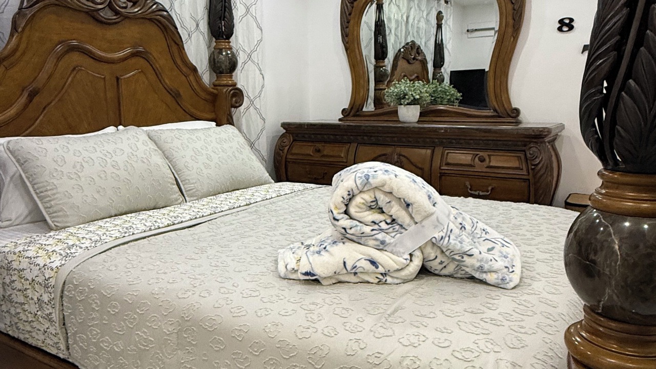Photo of Bedroom in Hialeah