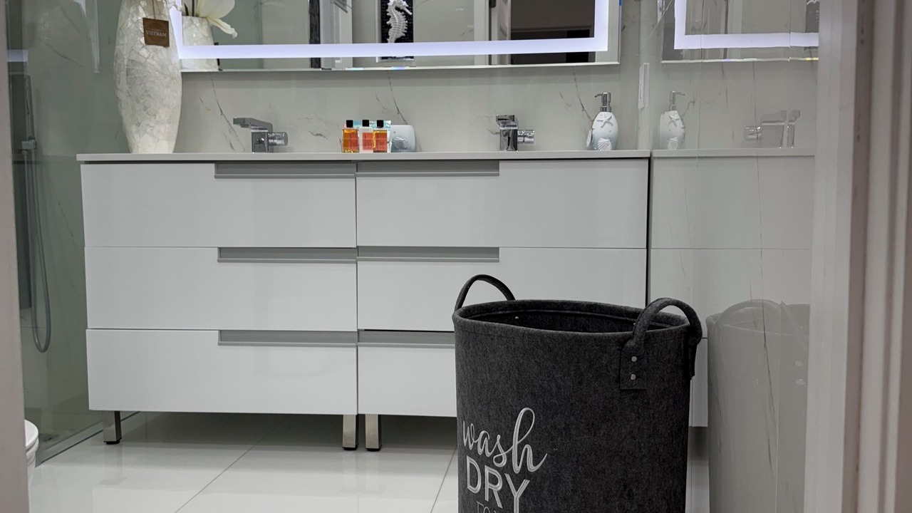 Photo of Bathroom in Hialeah