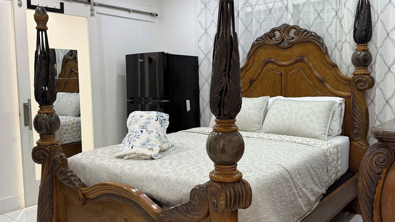 Photo of Bedroom in Hialeah