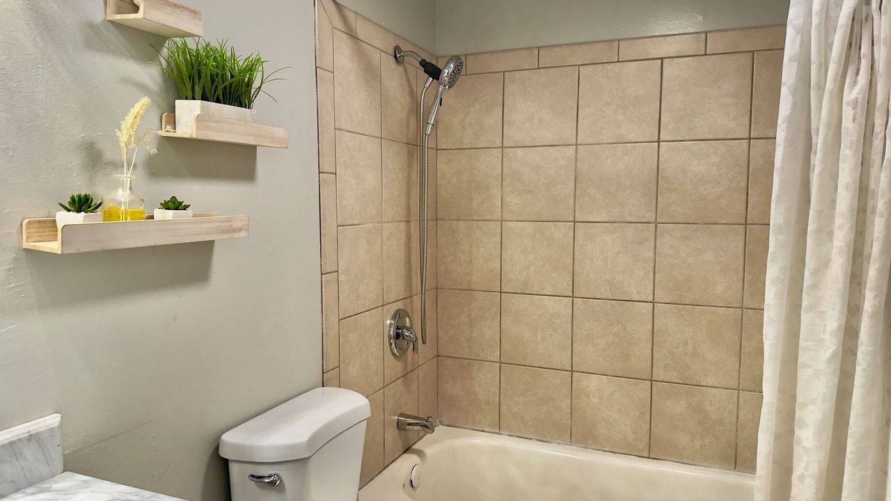 Photo of Bathroom in Visalia
