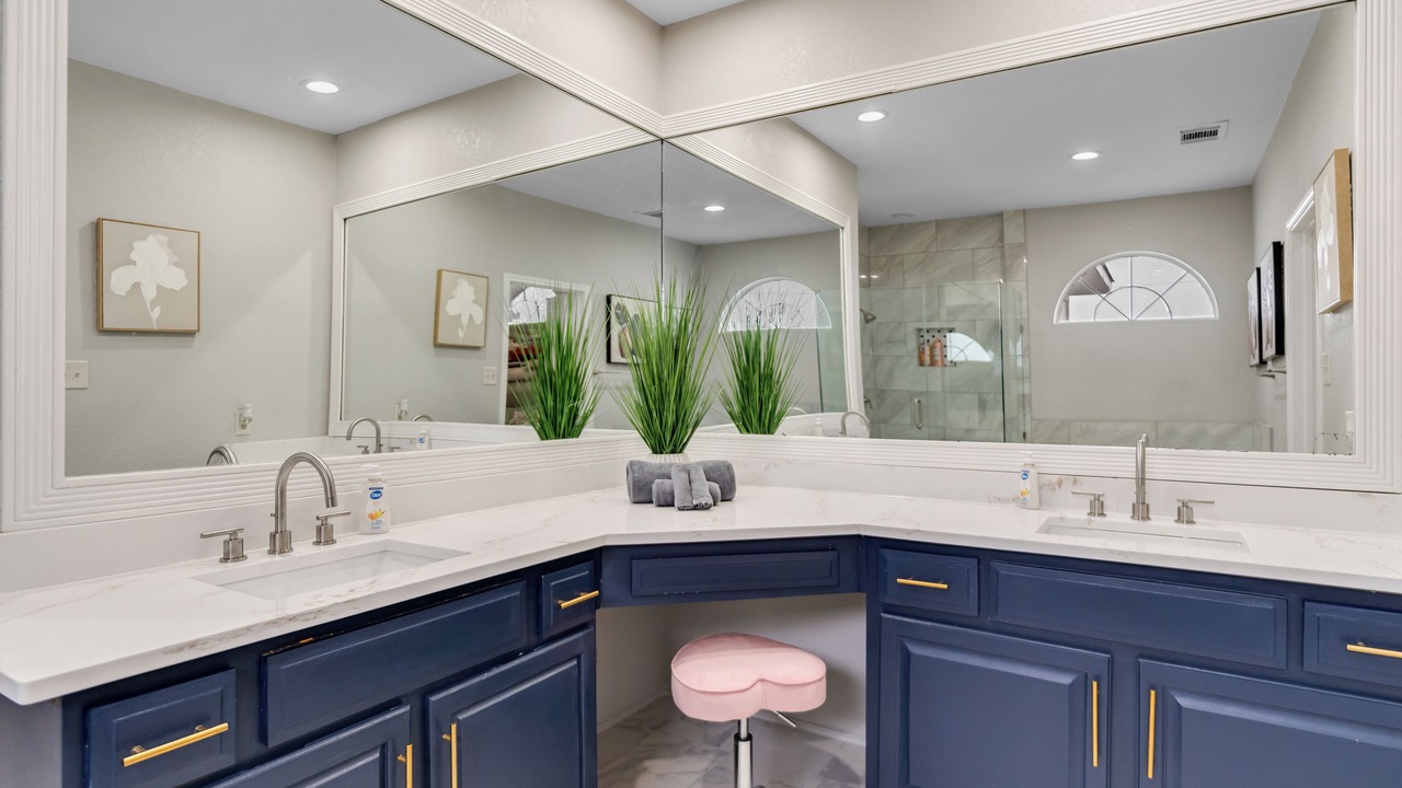 Photo of Bathroom in Rowlett