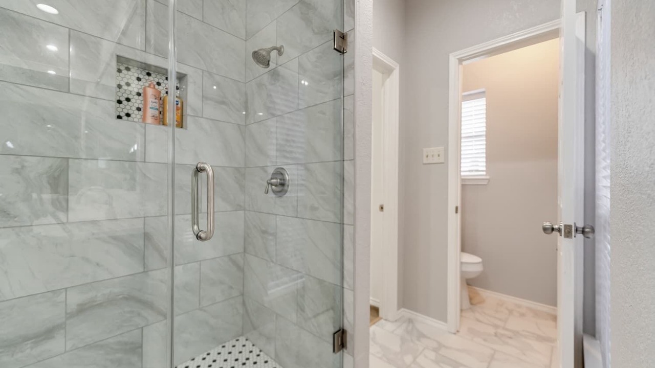 Photo of Bathroom in Rowlett