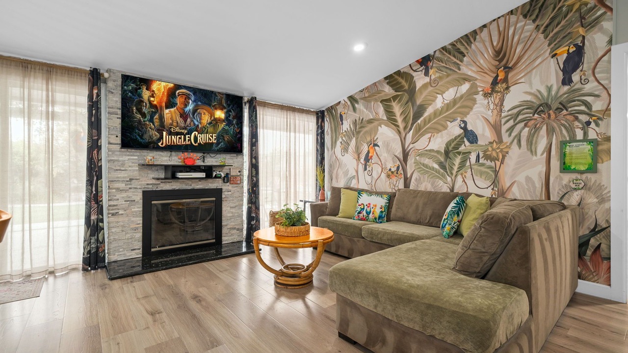 Photo of Livingroom in Anaheim Resort