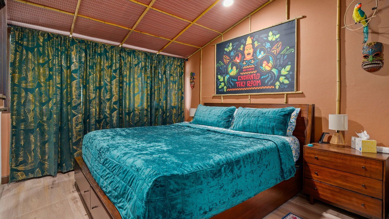 Photo of Bedroom in Anaheim Resort