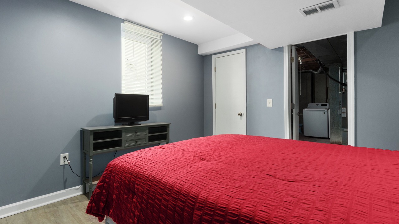 Photo of Bedroom in South Kansas City