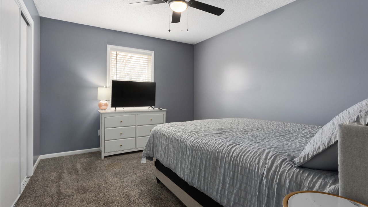 Photo of Bedroom in South Kansas City