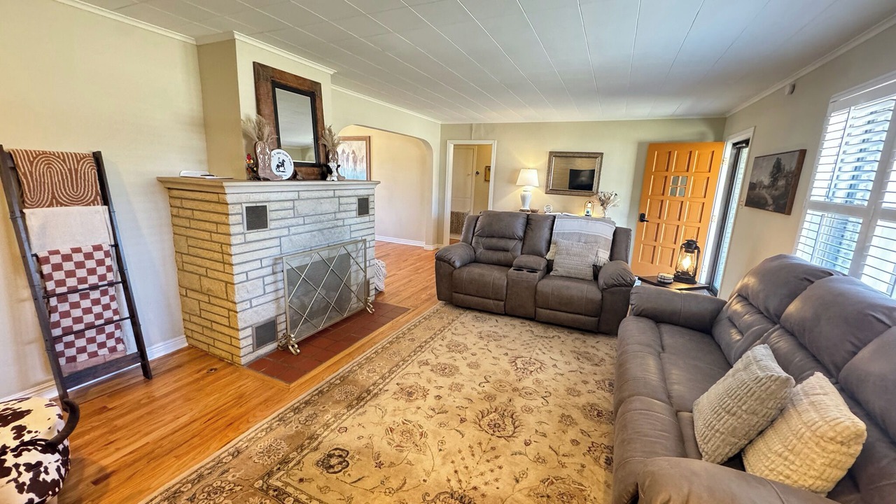 Photo of Livingroom in Ponca City
