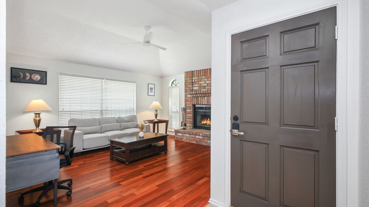 Photo of Livingroom in Wetmore