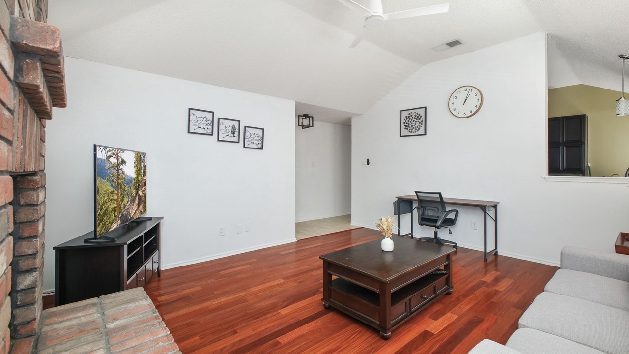 Photo of Livingroom in Wetmore