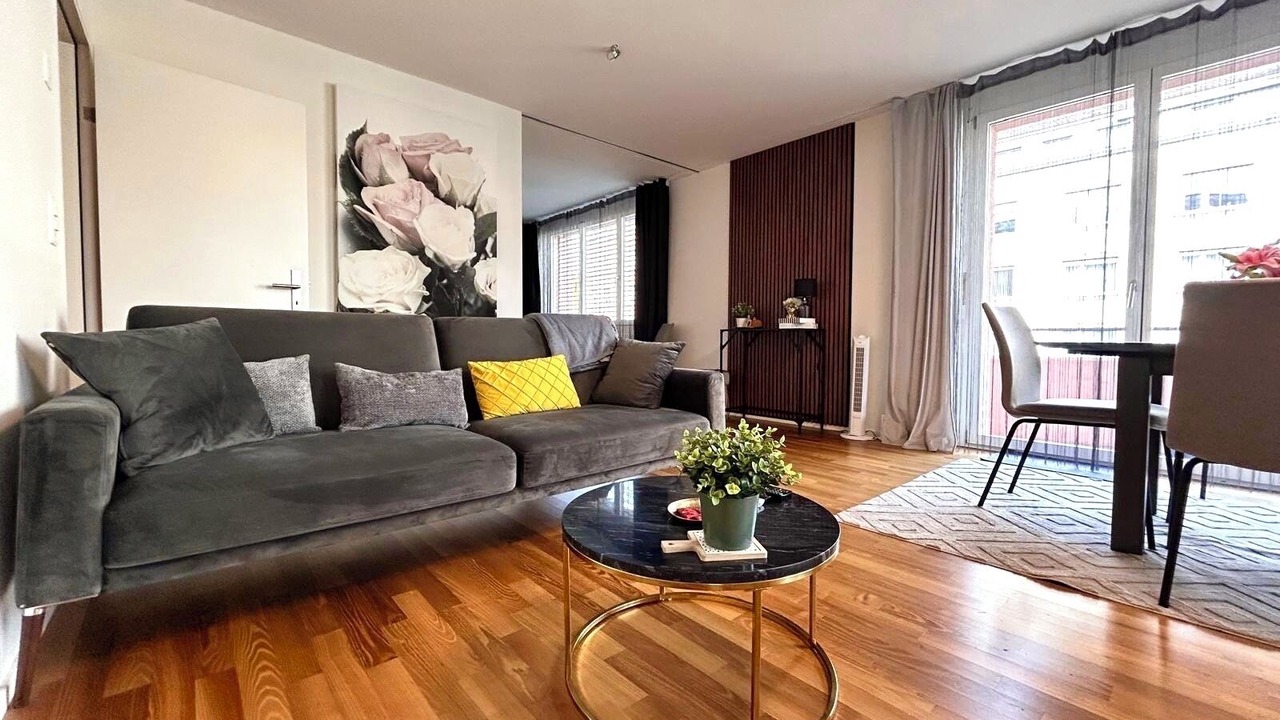 Photo of Livingroom in District 6