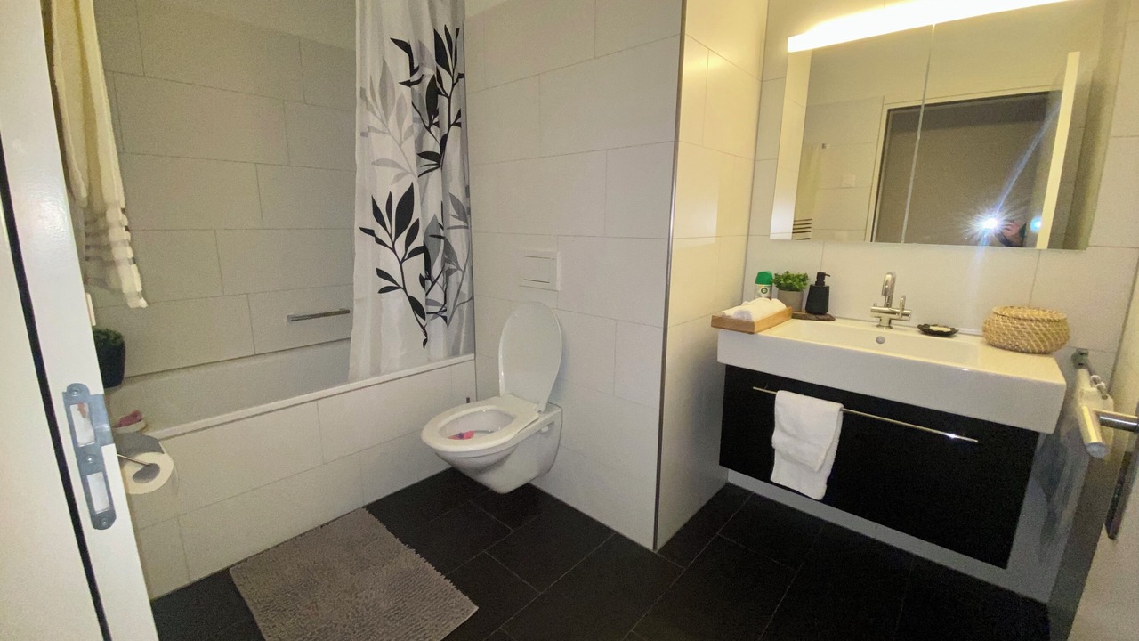 Photo of Bathroom in District 6