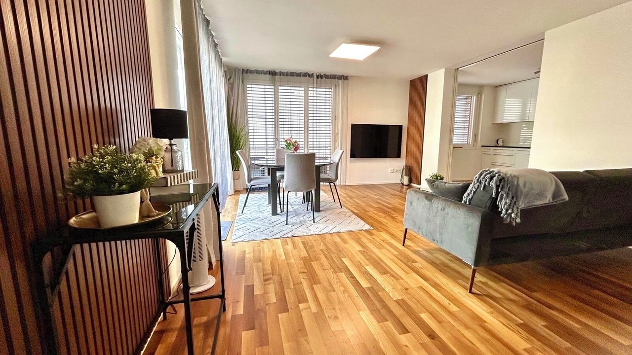 Photo of Livingroom in District 6