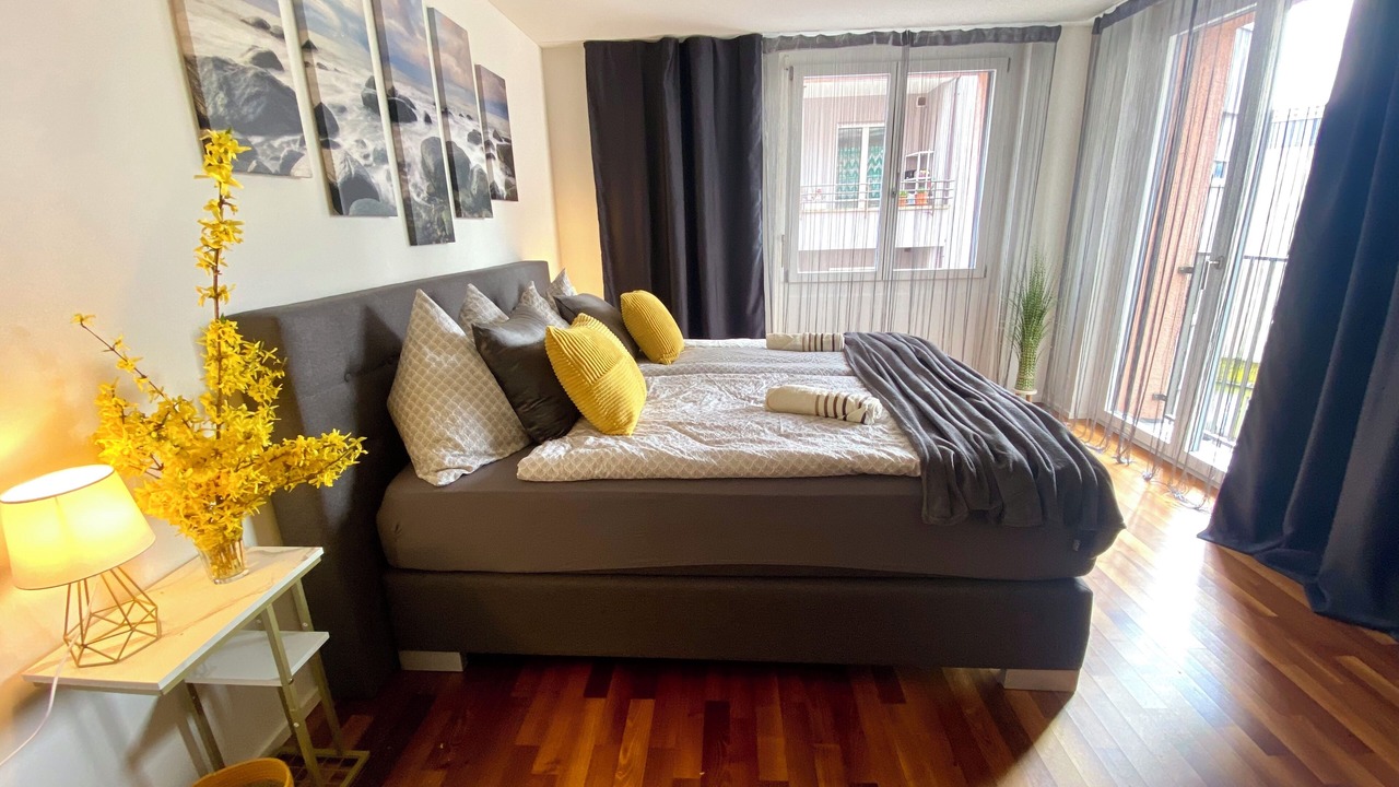Photo of Bedroom in District 6