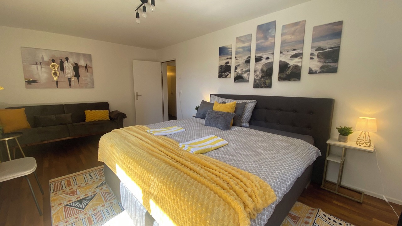 Photo of Bedroom in District 6