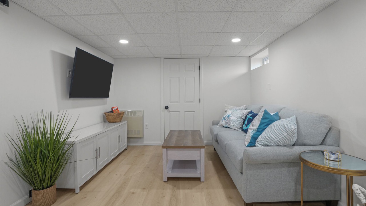 Photo of Livingroom in North Kingstown